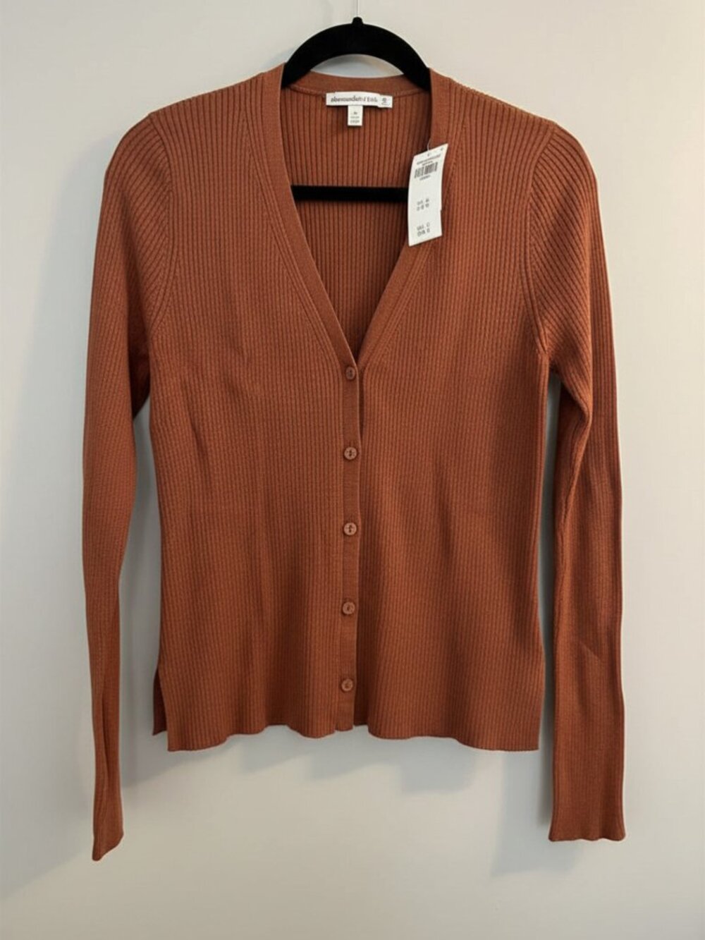 NWT Abercrombie Glossy Slim Cardigan Large - Brown - Sleek & Chic